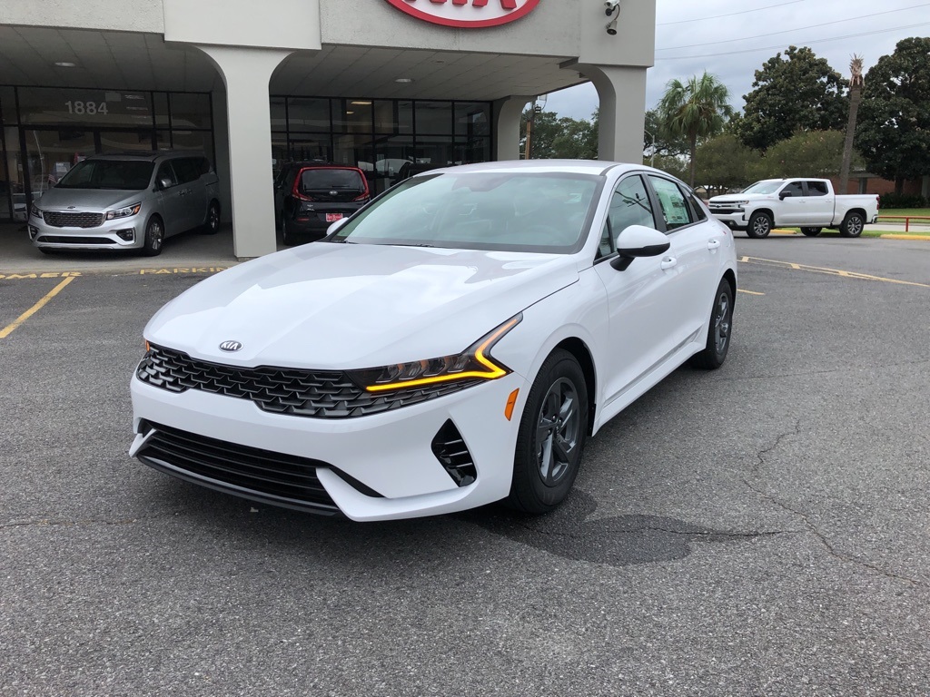 New 2021 Kia K5 LX 4D Sedan in Harvey #K021258 | Ray Brandt Kia